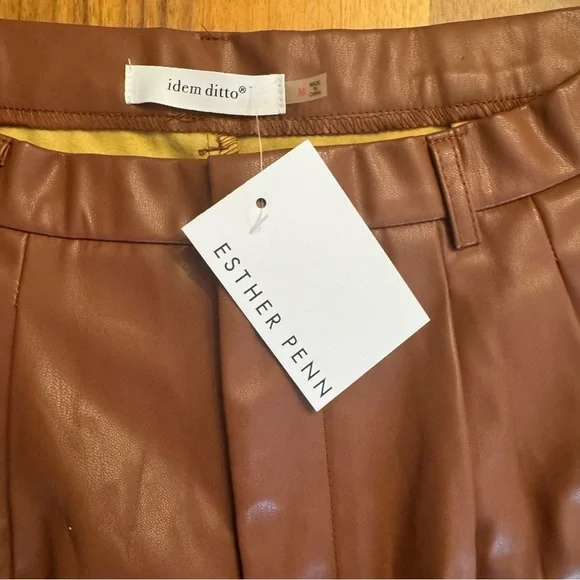 NWT Idem Ditto x Esther Penn Brown Faux Leather Shorts Sz. MEDIUM - Picture 4 of 4